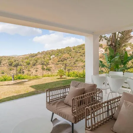 Amazing In With 2 Bedrooms, Wifi And Outdoor Swimming Pool Апартаменты Эстепона